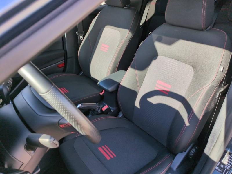 Photo 14 de l’annonce de FORD Fiesta d’occasion à vendre à NÎMES