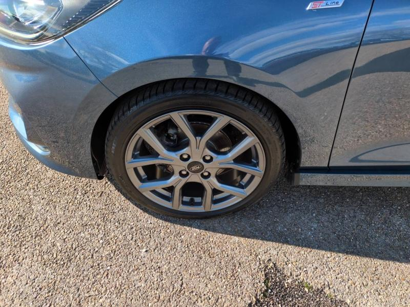 Photo 20 de l’annonce de FORD Fiesta d’occasion à vendre à NÎMES