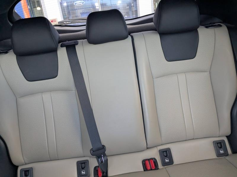 Photo 12 de l’annonce de TOYOTA C-HR d’occasion à vendre à AVIGNON