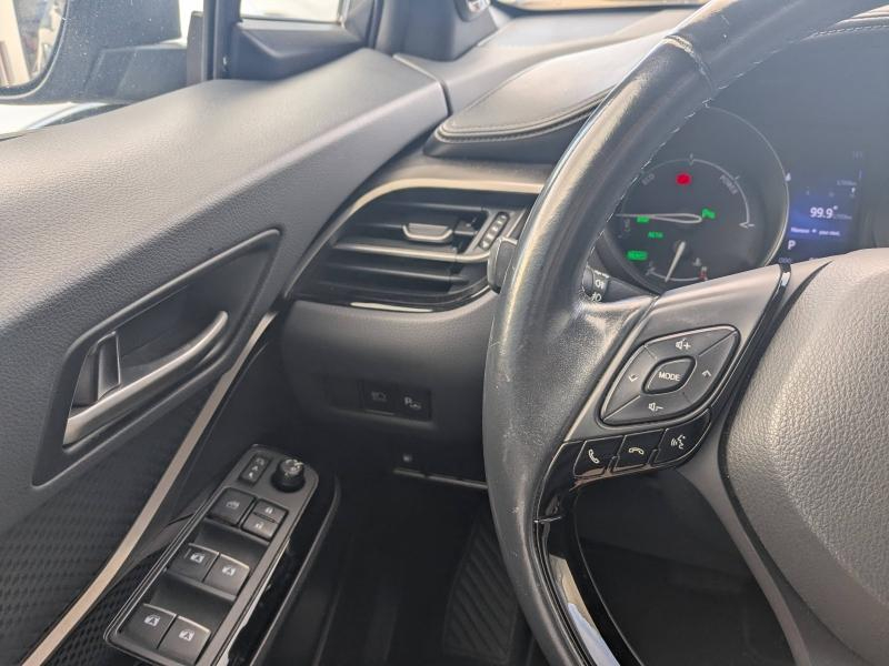 Photo 15 de l’annonce de TOYOTA C-HR d’occasion à vendre à AVIGNON