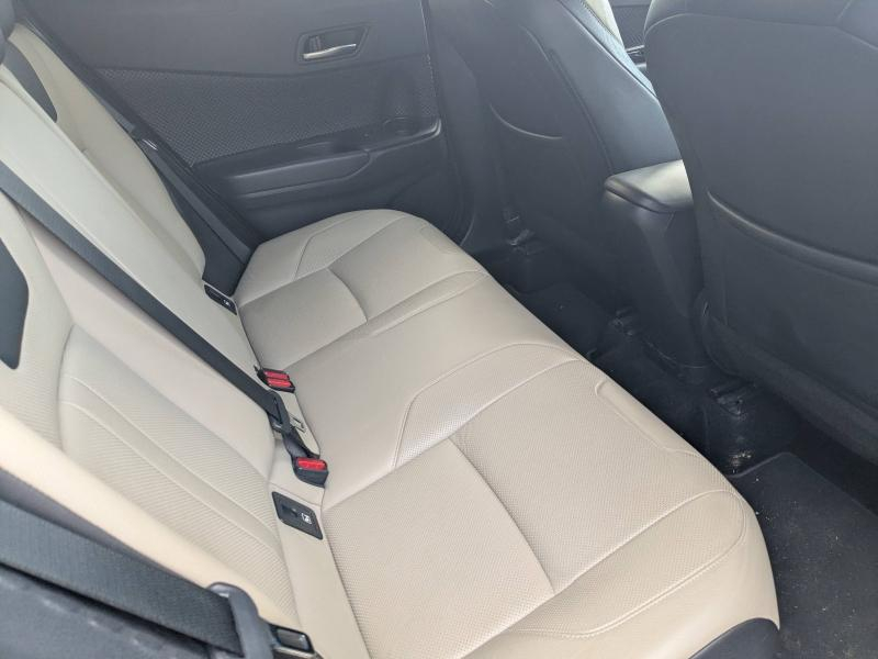 Photo 17 de l’annonce de TOYOTA C-HR d’occasion à vendre à AVIGNON