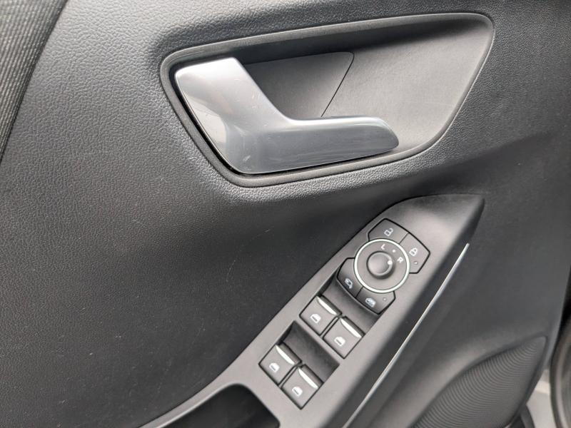 Photo 8 de l’annonce de FORD Puma d’occasion à vendre à LA VALETTE