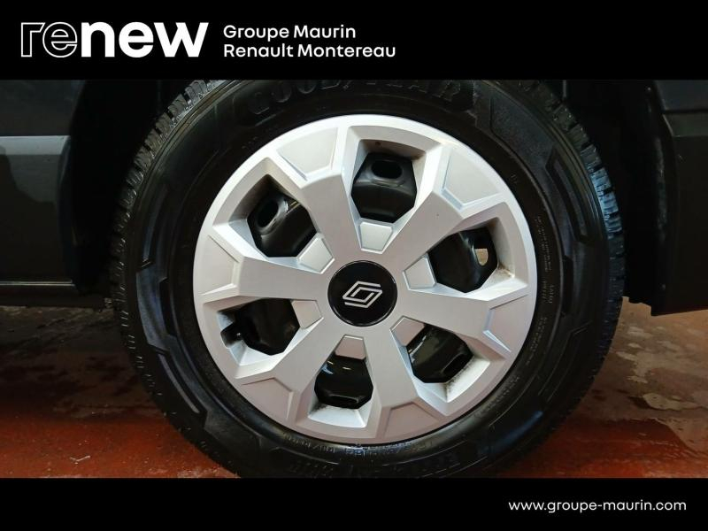 Photo 9 de l’annonce de RENAULT Trafic Combi d’occasion à vendre à VARENNES SUR SEINE