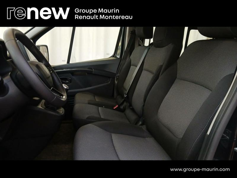 Photo 13 de l’annonce de RENAULT Trafic Combi d’occasion à vendre à VARENNES SUR SEINE