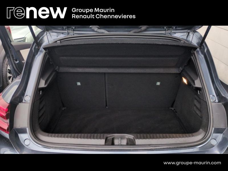 Photo 16 de l’annonce de RENAULT Clio d’occasion à vendre à CHENNEVIÈRES-SUR-MARNE