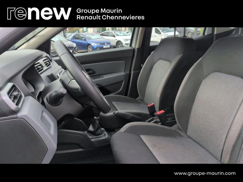 Photo 18 de l’annonce de DACIA Duster d’occasion à vendre à CHENNEVIÈRES-SUR-MARNE