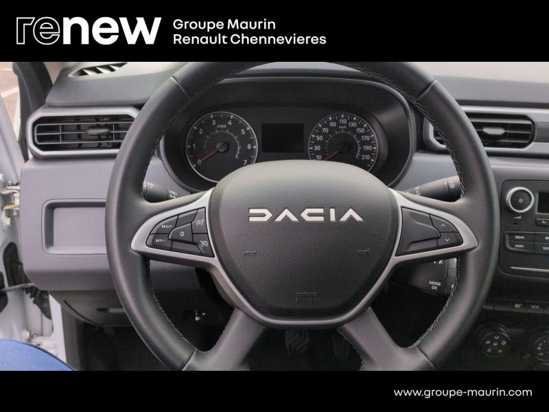 Photo 20 de l’annonce de DACIA Duster d’occasion à vendre à CHENNEVIÈRES-SUR-MARNE
