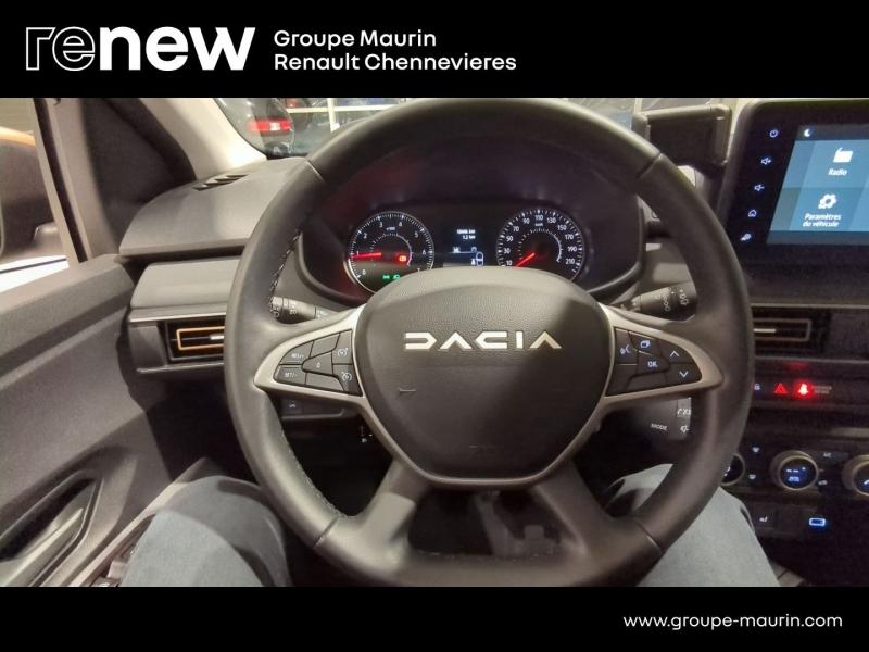 Photo 15 de l’annonce de DACIA Sandero d’occasion à vendre à CHENNEVIÈRES-SUR-MARNE