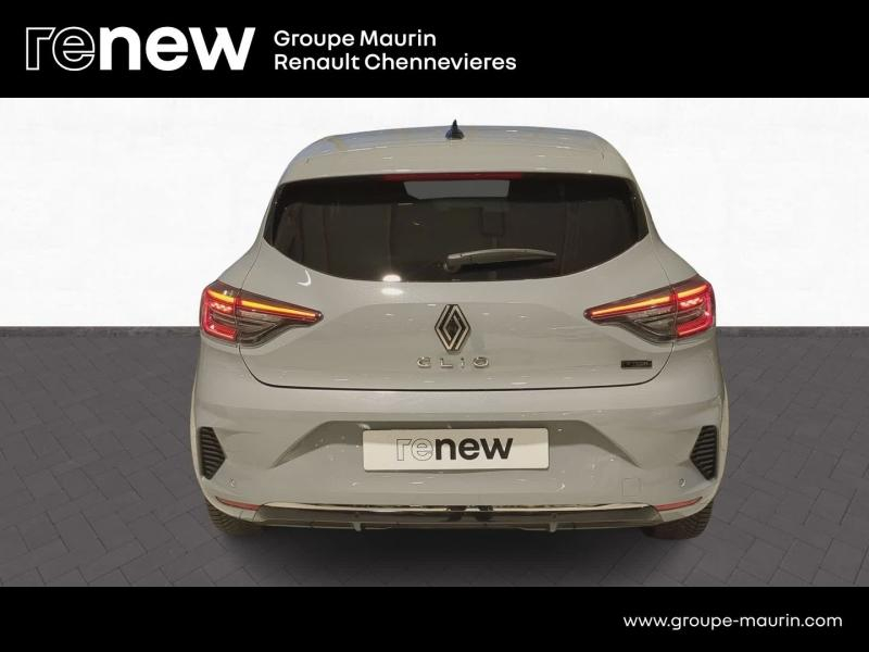 Photo 4 de l’annonce de RENAULT Clio d’occasion à vendre à CHENNEVIÈRES-SUR-MARNE