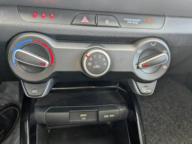 Photo 16 de l’annonce de KIA Stonic d’occasion à vendre à PAYS DE GEX