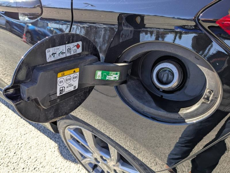 Photo 12 de l’annonce de FORD Fiesta d’occasion à vendre à DRAGUIGNAN