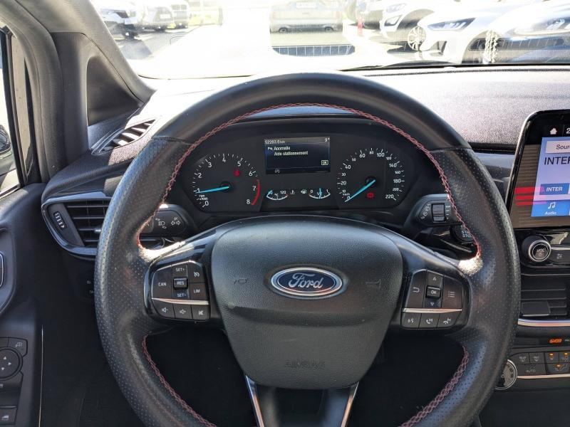 Photo 18 de l’annonce de FORD Fiesta d’occasion à vendre à DRAGUIGNAN