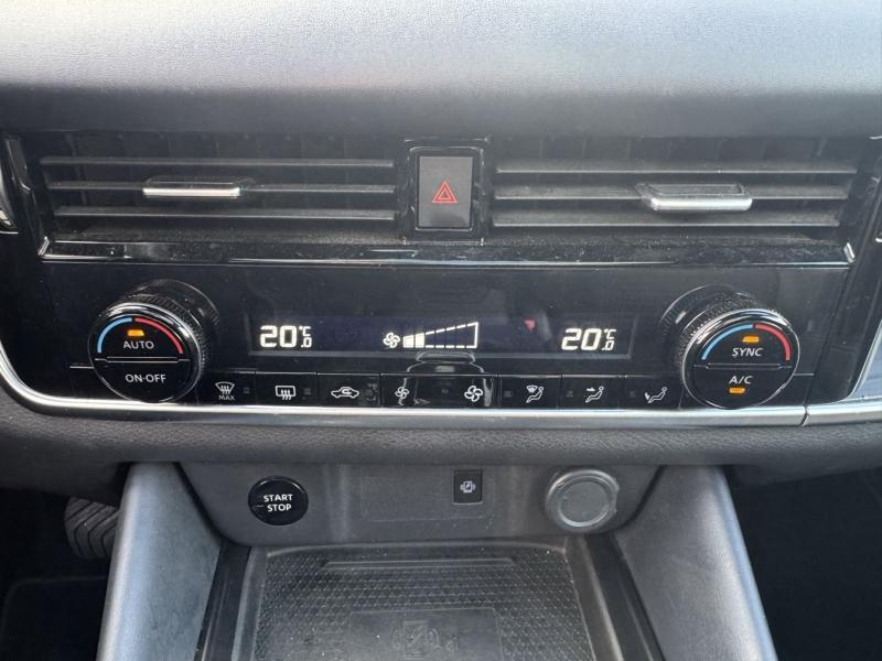 Photo 19 de l’annonce de NISSAN Qashqai d’occasion à vendre à GRENOBLE