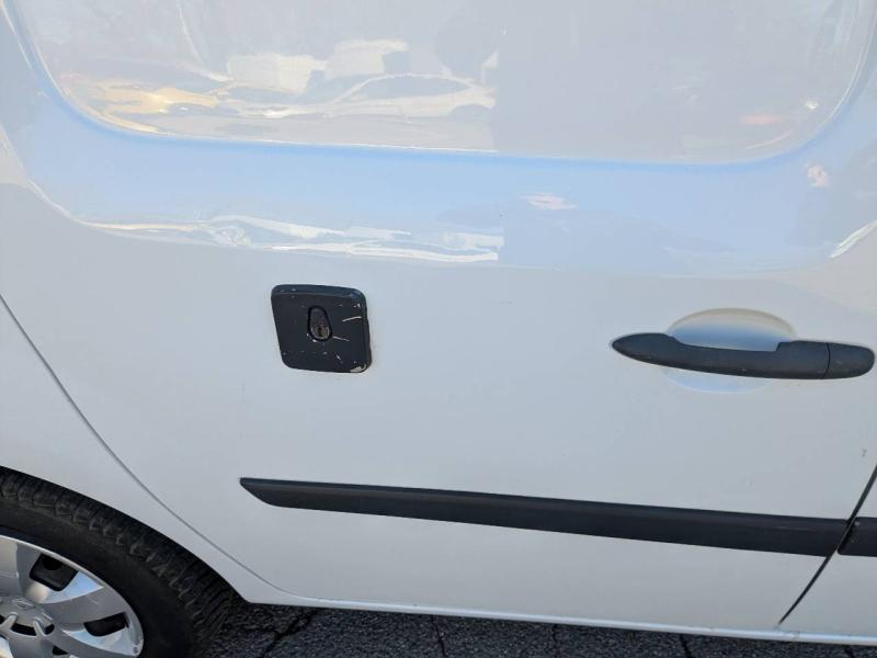 Photo 6 de l’annonce de RENAULT Kangoo Express VUL d’occasion à vendre à AIX-EN-PROVENCE