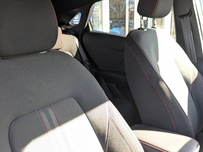 Photo 8 de l’annonce de FORD Puma d’occasion à vendre à AIX-EN-PROVENCE