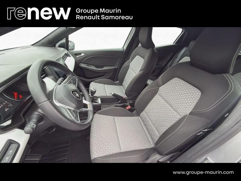 Photo 11 de l’annonce de RENAULT Clio d’occasion à vendre à SAMOREAU