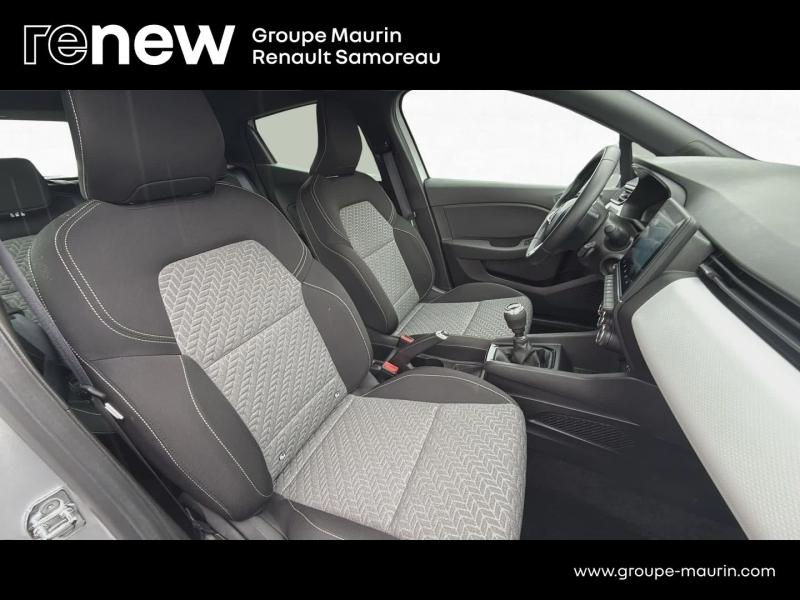 Photo 17 de l’annonce de RENAULT Clio d’occasion à vendre à SAMOREAU