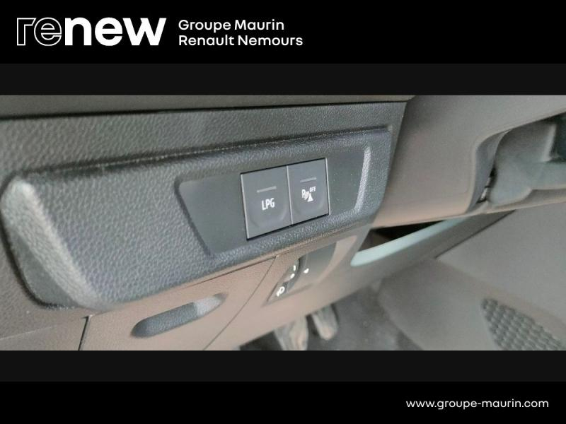 Photo 19 de l’annonce de DACIA Sandero d’occasion à vendre à SAINT PIERRE LES NEMOURS