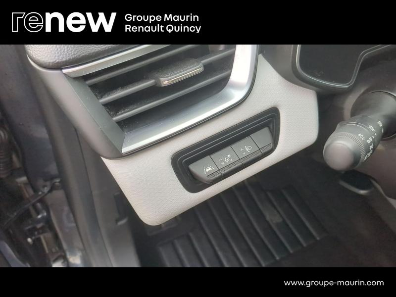 Photo 13 de l’annonce de RENAULT Clio d’occasion à vendre à QUINCY-SOUS-SÉNART