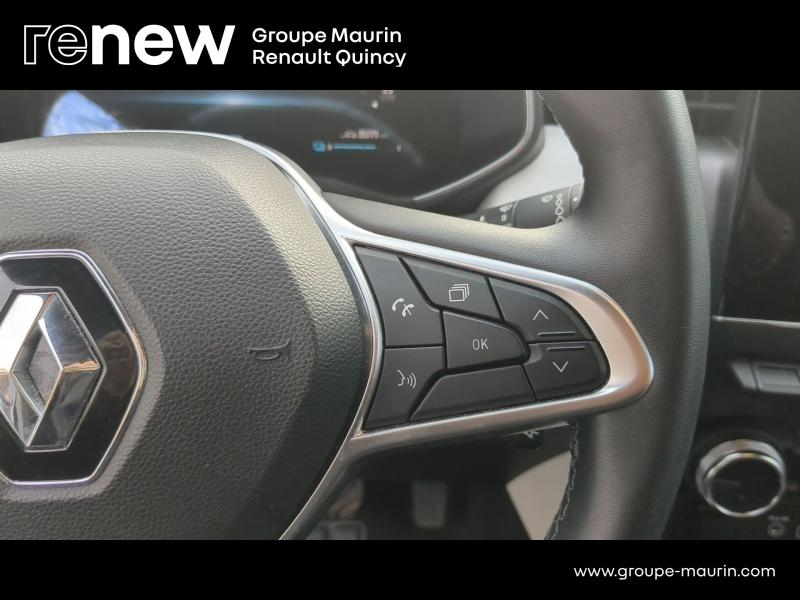 Photo 16 de l’annonce de RENAULT Clio d’occasion à vendre à QUINCY-SOUS-SÉNART