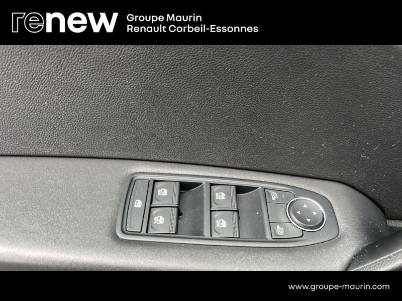 Photo 16 de l’annonce de RENAULT Captur d’occasion à vendre à CORBEIL-ESSONNES