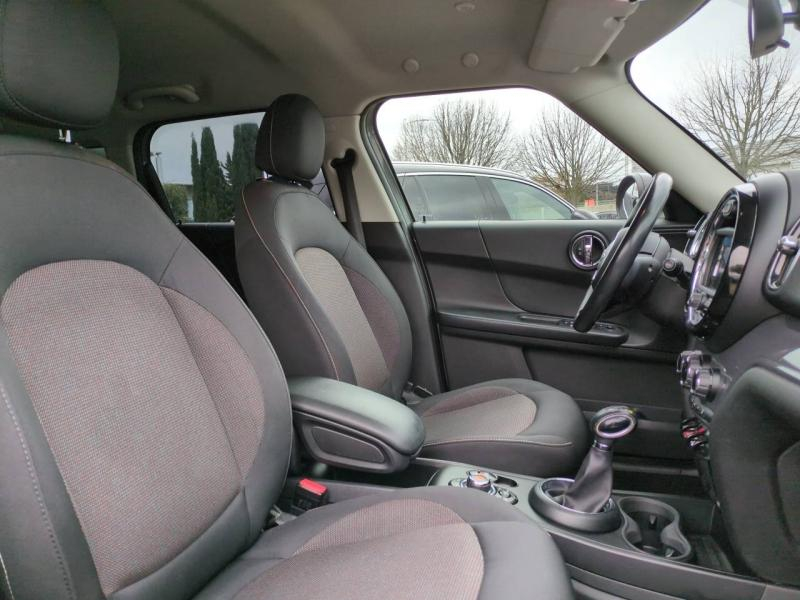 Photo 13 de l’annonce de MINI Countryman d’occasion à vendre à NIMES