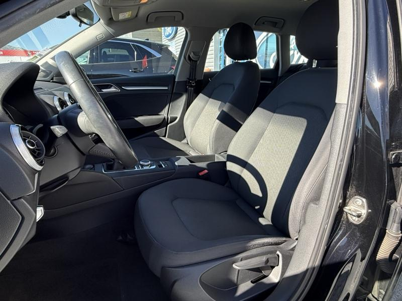 Photo 16 de l’annonce de AUDI A3 Sportback d’occasion à vendre à AUBAGNE