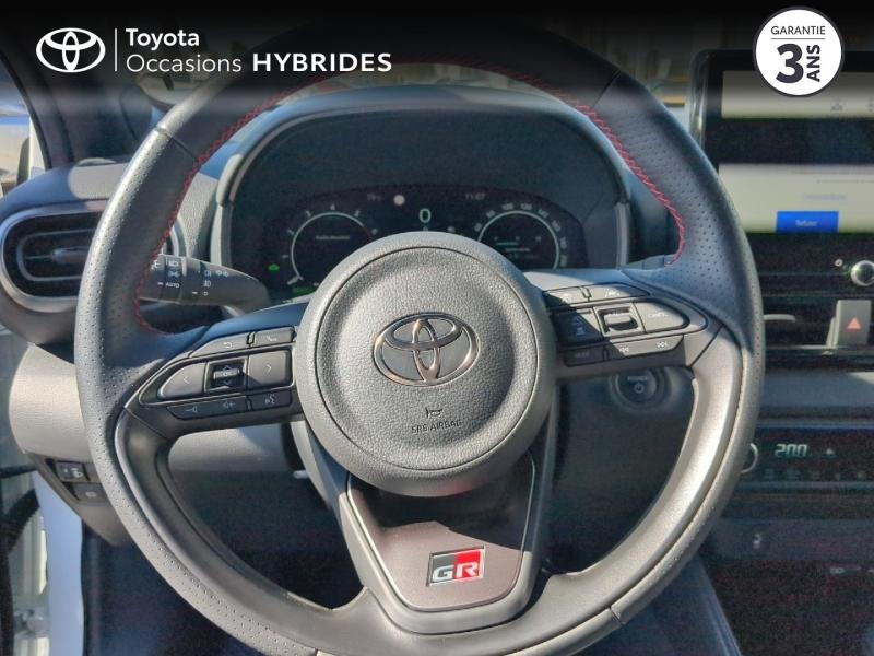 Photo 9 de l’annonce de TOYOTA Yaris d’occasion à vendre à MONTFAVET