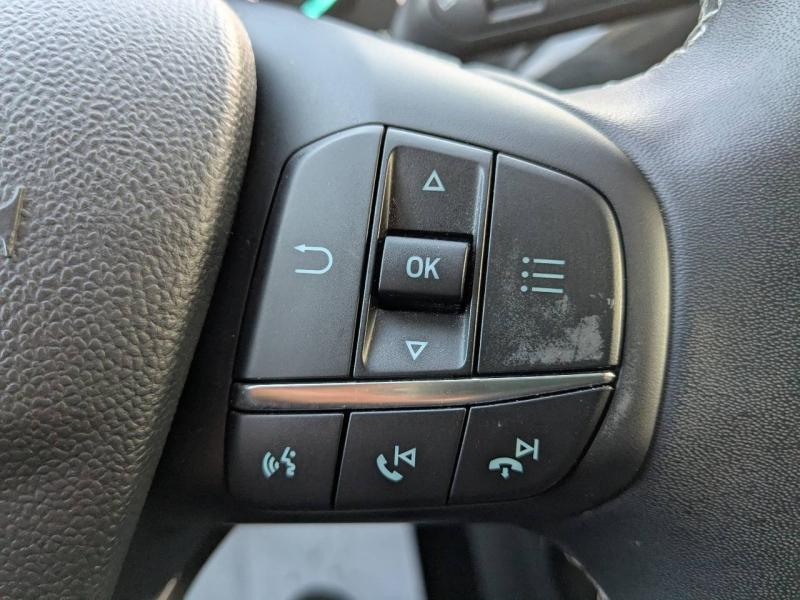 Photo 10 de l’annonce de FORD Puma d’occasion à vendre à MARSEILLE