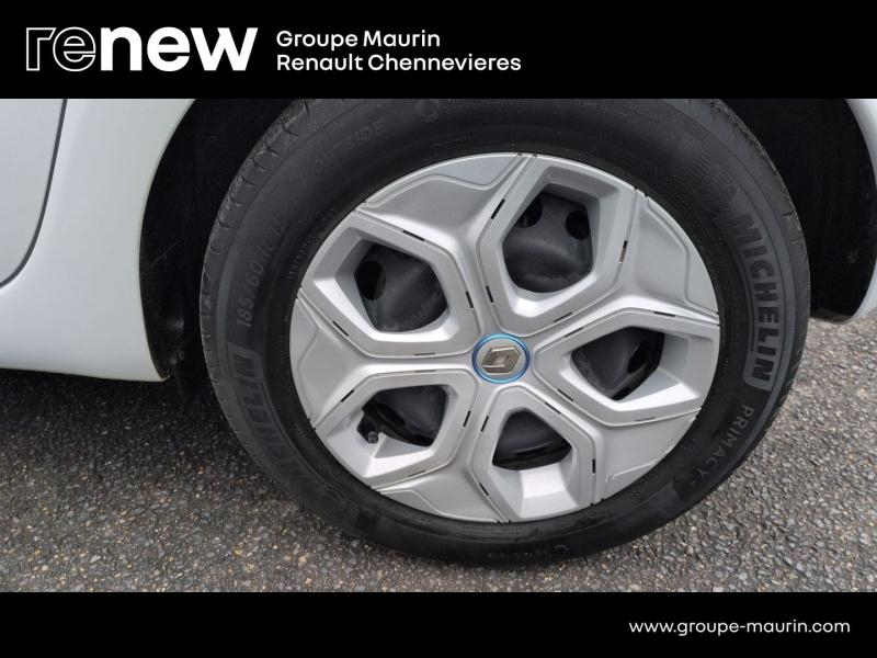 Photo 11 de l’annonce de RENAULT Twingo d’occasion à vendre à CHENNEVIÈRES-SUR-MARNE