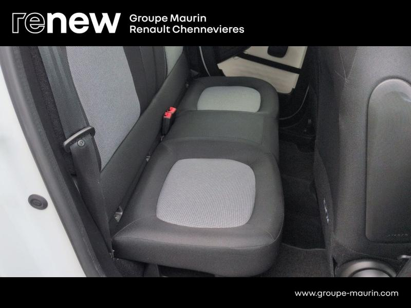 Photo 15 de l’annonce de RENAULT Twingo d’occasion à vendre à CHENNEVIÈRES-SUR-MARNE