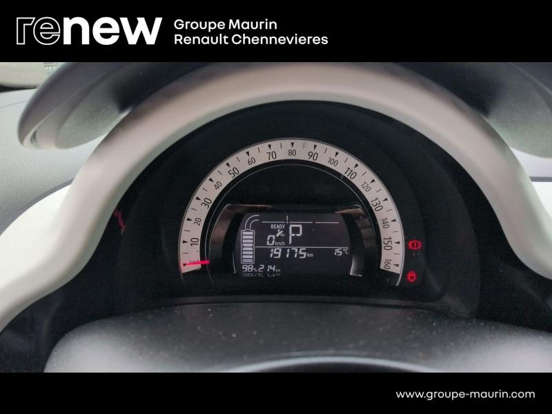 Photo 19 de l’annonce de RENAULT Twingo d’occasion à vendre à CHENNEVIÈRES-SUR-MARNE