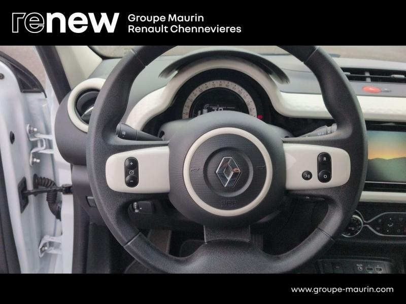 Photo 20 de l’annonce de RENAULT Twingo d’occasion à vendre à CHENNEVIÈRES-SUR-MARNE