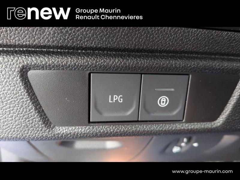 Photo 20 de l’annonce de DACIA Sandero d’occasion à vendre à CHENNEVIÈRES-SUR-MARNE