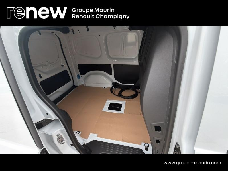 Photo 10 de l’annonce de RENAULT Kangoo Van d’occasion à vendre à CHAMPIGNY-SUR-MARNE