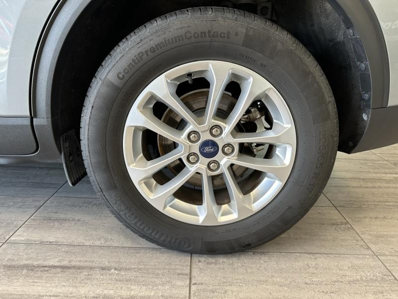 Photo 8 de l’annonce de FORD Kuga d’occasion à vendre à ORANGE