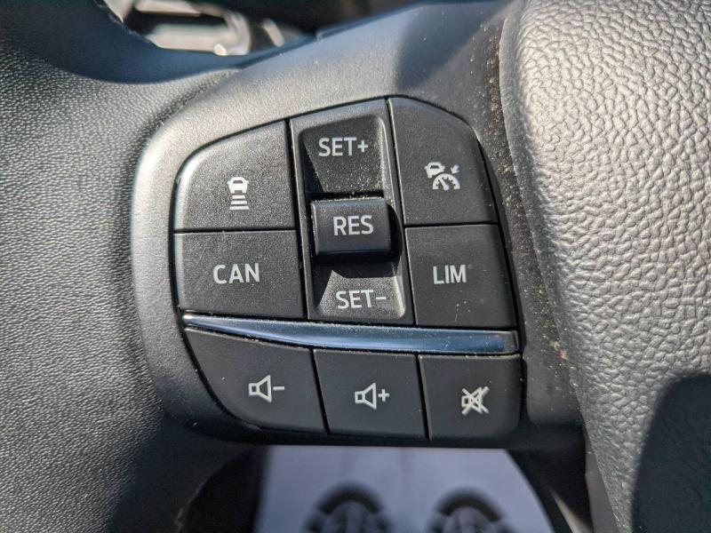 Photo 9 de l’annonce de FORD Puma d’occasion à vendre à MARSEILLE