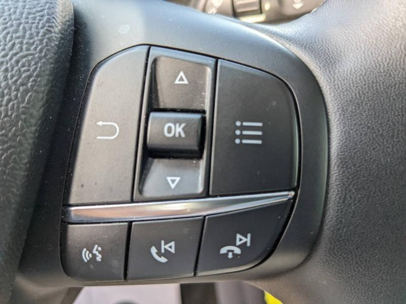 Photo 10 de l’annonce de FORD Puma d’occasion à vendre à MARSEILLE