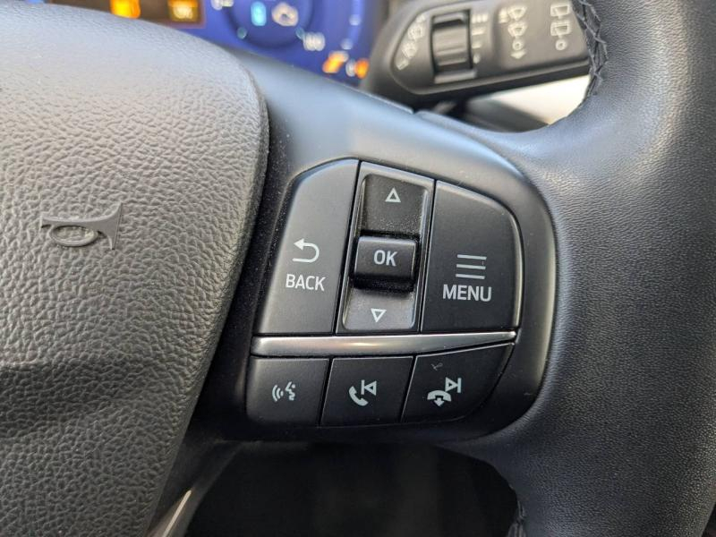 Photo 16 de l’annonce de FORD Kuga d’occasion à vendre à MARSEILLE