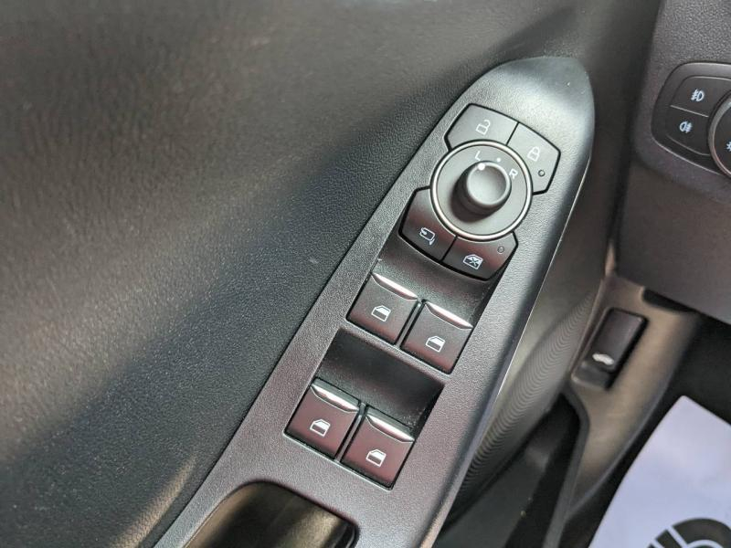 Photo 15 de l’annonce de FORD Puma d’occasion à vendre à MARSEILLE