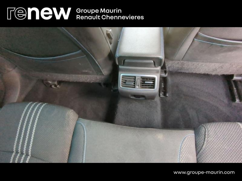 Photo 18 de l’annonce de RENAULT Megane d’occasion à vendre à CHENNEVIÈRES-SUR-MARNE