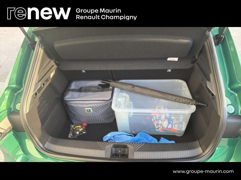 Photo 13 de l’annonce de RENAULT Clio d’occasion à vendre à CHAMPIGNY-SUR-MARNE