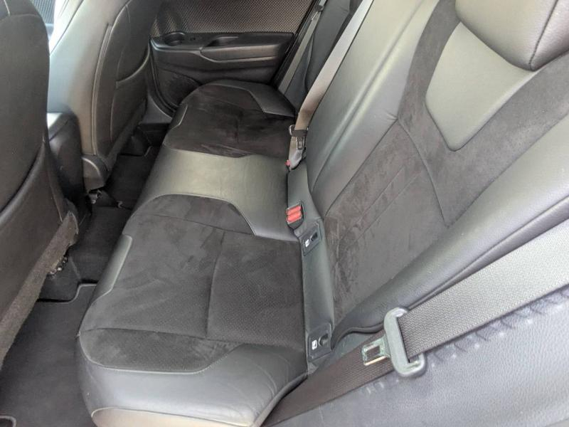 Photo 11 de l’annonce de TOYOTA C-HR d’occasion à vendre à FRÉJUS