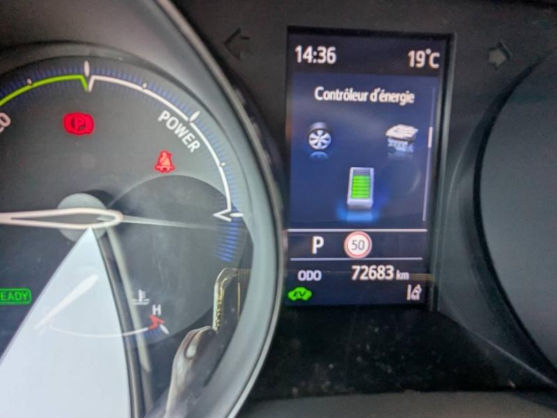 Photo 14 de l’annonce de TOYOTA C-HR d’occasion à vendre à FRÉJUS