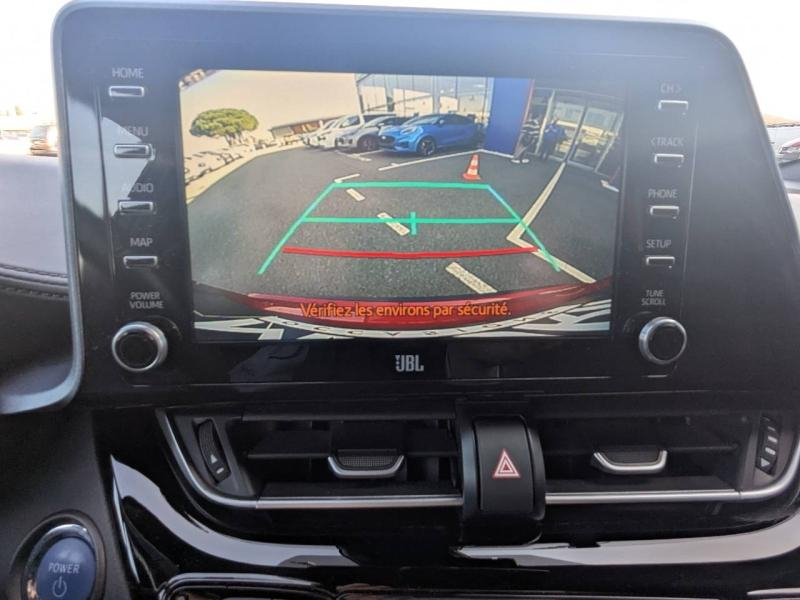 Photo 18 de l’annonce de TOYOTA C-HR d’occasion à vendre à FRÉJUS