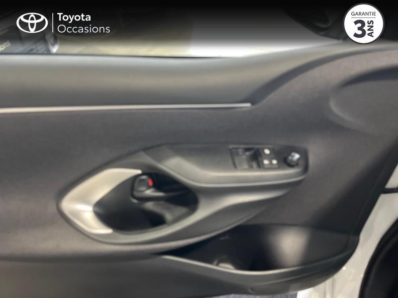Photo 12 de l’annonce de TOYOTA Yaris d’occasion à vendre à LATTES