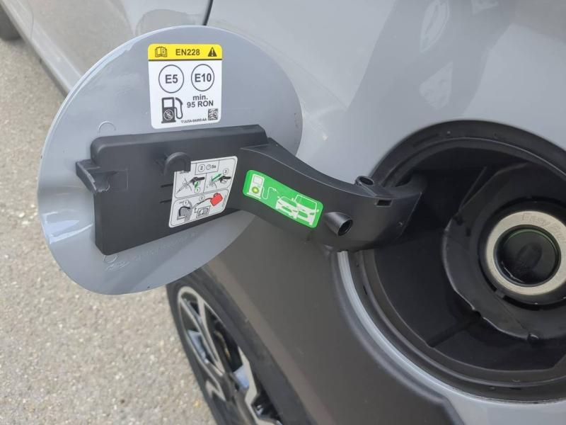 Photo 11 de l’annonce de FORD EcoSport d’occasion à vendre à ARLES