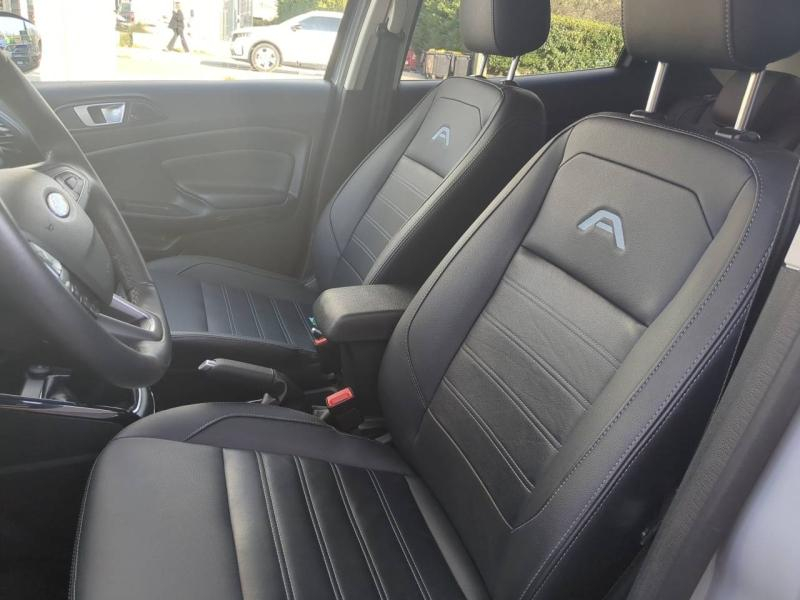 Photo 15 de l’annonce de FORD EcoSport d’occasion à vendre à ARLES