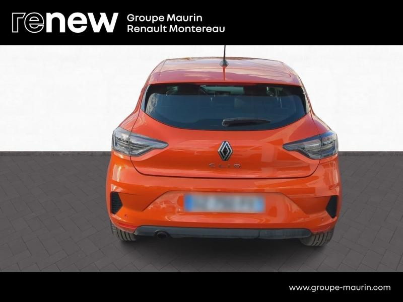 Photo 6 de l’annonce de RENAULT Clio d’occasion à vendre à VARENNES SUR SEINE