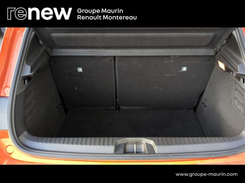 Photo 9 de l’annonce de RENAULT Clio d’occasion à vendre à VARENNES SUR SEINE